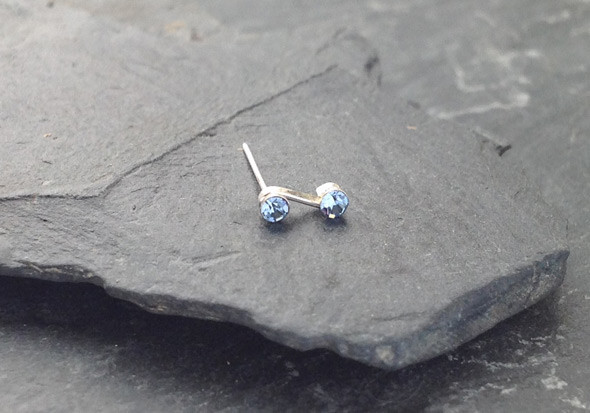 DESTOCKAGE Piercing nez S deux pierres - bleu clair