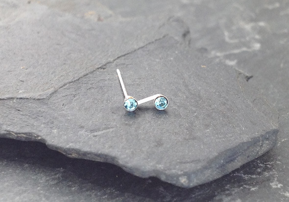 Piercing nez S deux pierres - bleu turquoise