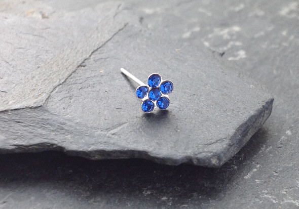 Piercing nez argent fleur - bleu foncé