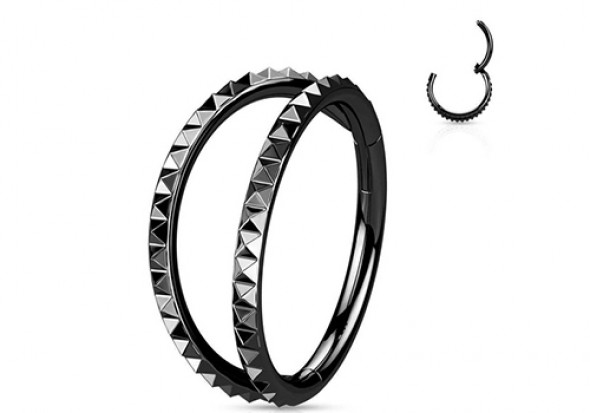 Piercing anneau clicker double pyramide noire