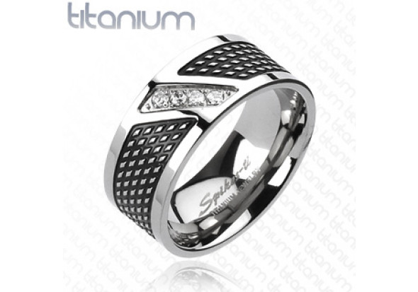 Bague en titane motif noir