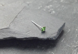 Piercing nez pierre carrée - vert clair